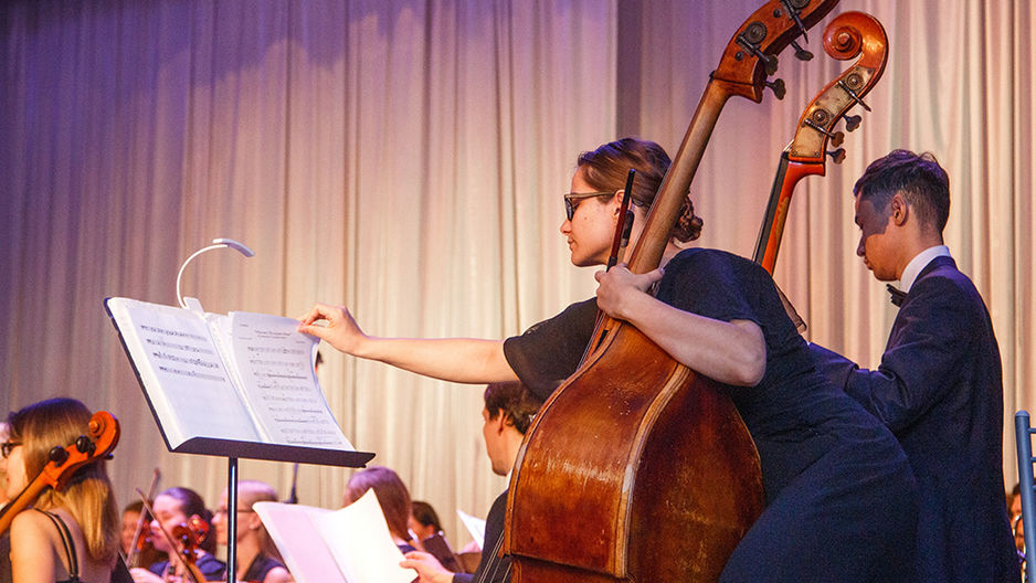 Солисты симфонического оркестра Ленинградской области провели концерты, мастер-классы и индивидуальные уроки в Адыгее